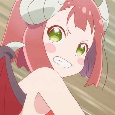 男子闯入陌生包间抢吃剩菜